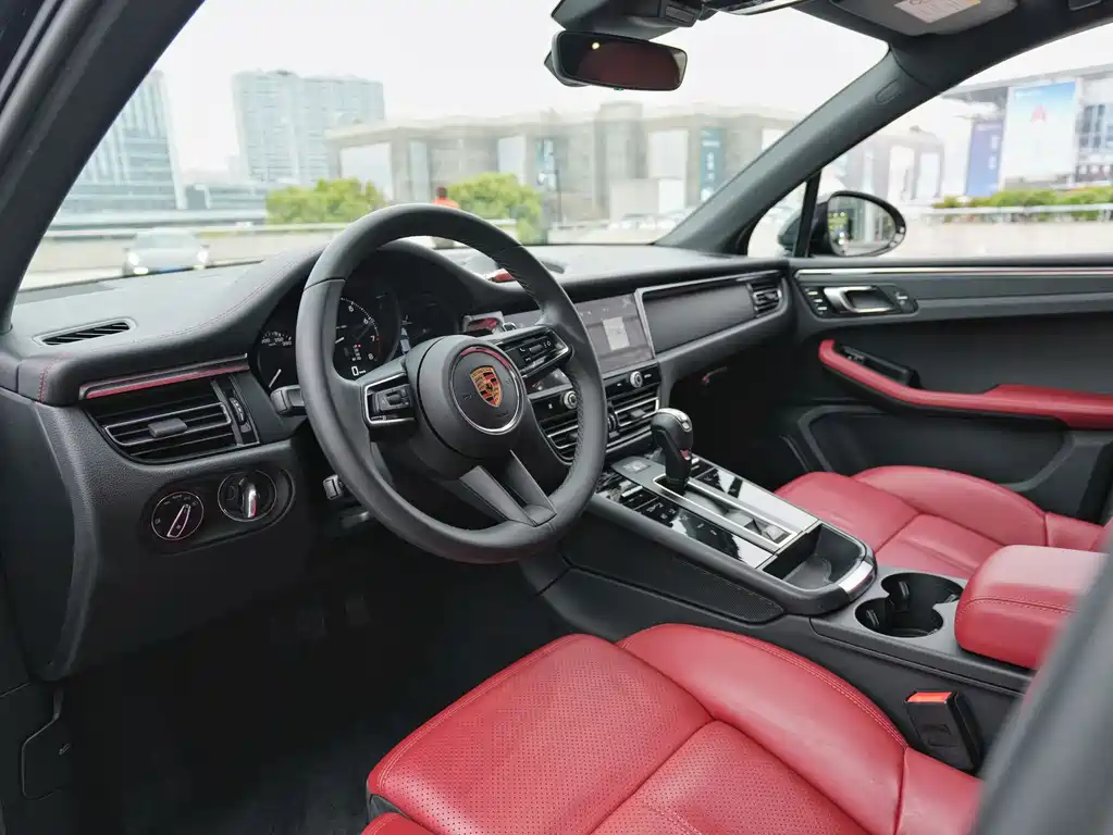 Macan 2023 Macan 2.0T купить на сайте DeffCars