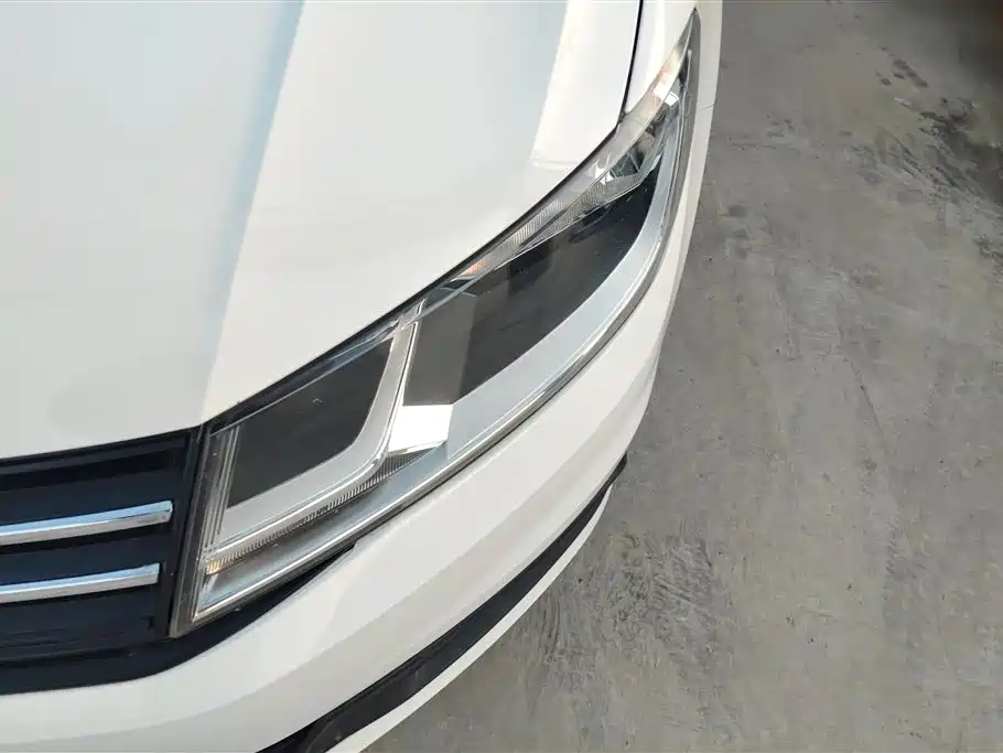 Santana 2018 1.5L Manual Fashion Edition купить на сайте DeffCars