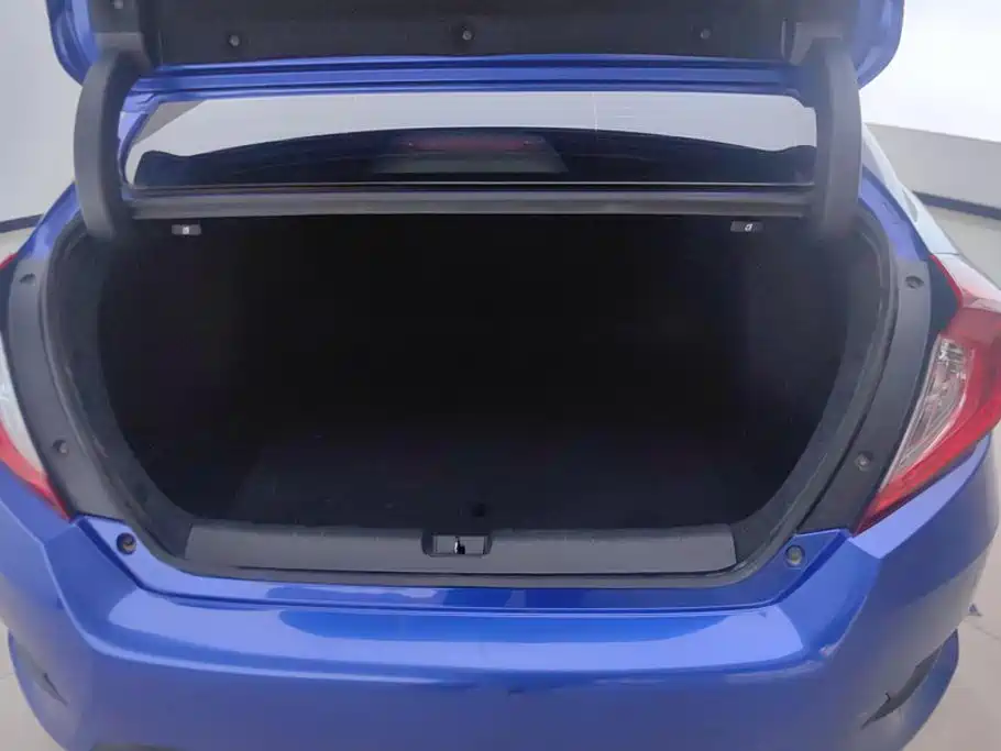 Civic 2019 220TURBO CVT Dynamic Edition National VI купить на сайте DeffCars