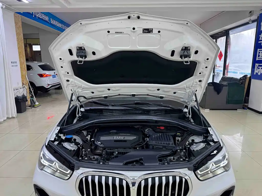 BMW X1 2021 sDrive20Li Exclusive Model купить на сайте DeffCars