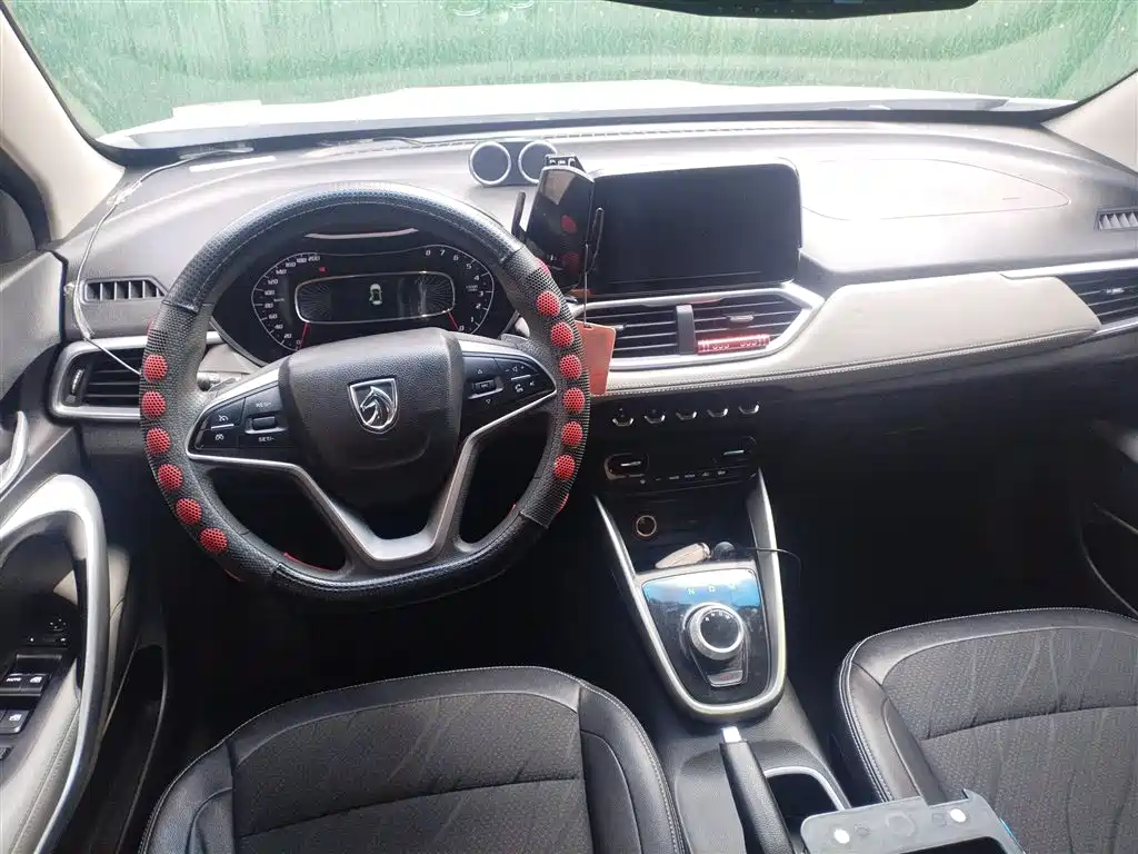 Baojun 510 2017 1.5L automatic fashion model купить на сайте DeffCars