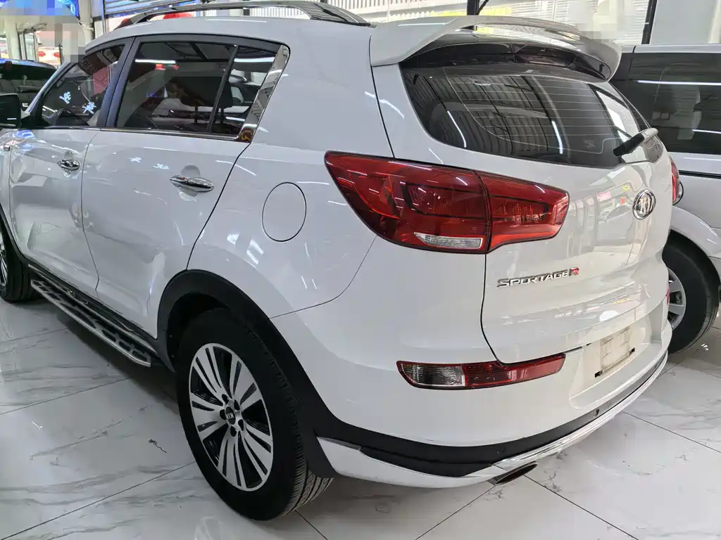 Zhipao 2016 2.0L automatic two-wheel drive version DLX купить на сайте DeffCars