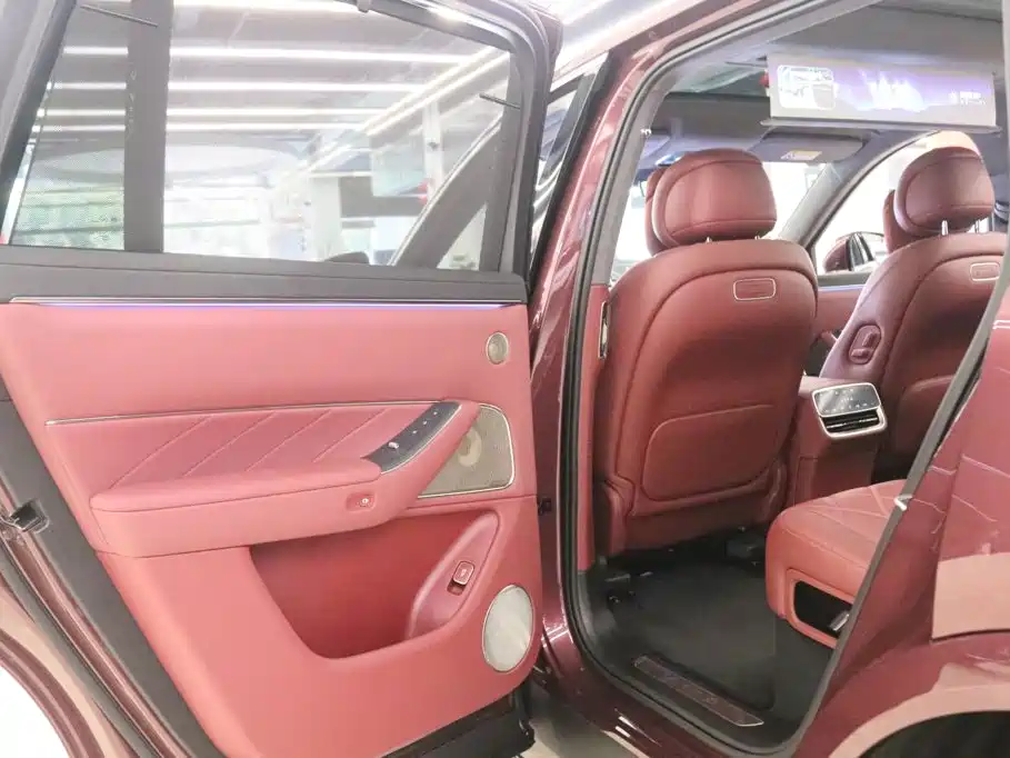 Aito M8 2025 Extended Range Ultra Edition 53.4kWh 5-Seat (192-wire LiDAR) купить на сайте DeffCars