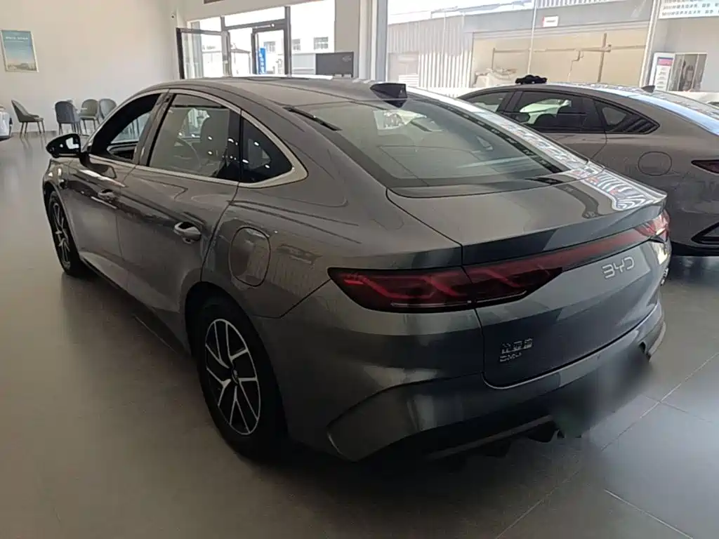Qin L 2025 DM-i Smart Driving Edition 120KM Transcendent Type купить на сайте DeffCars
