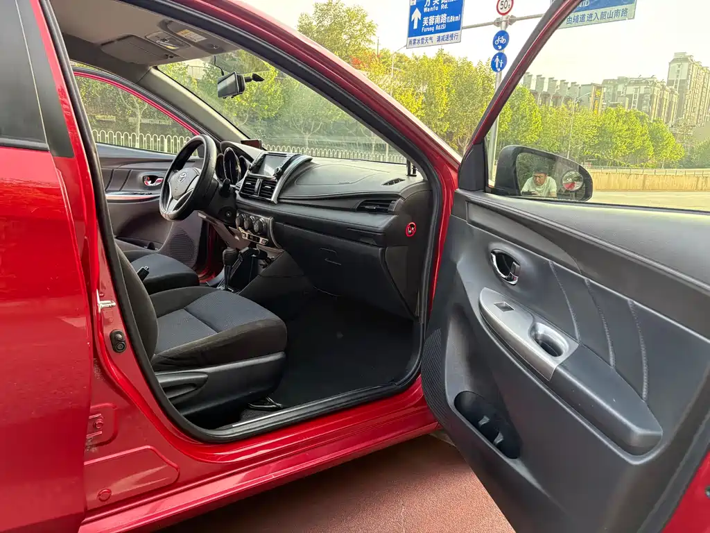 YARiS L 2015 1.5E automatic charm version купить на сайте DeffCars