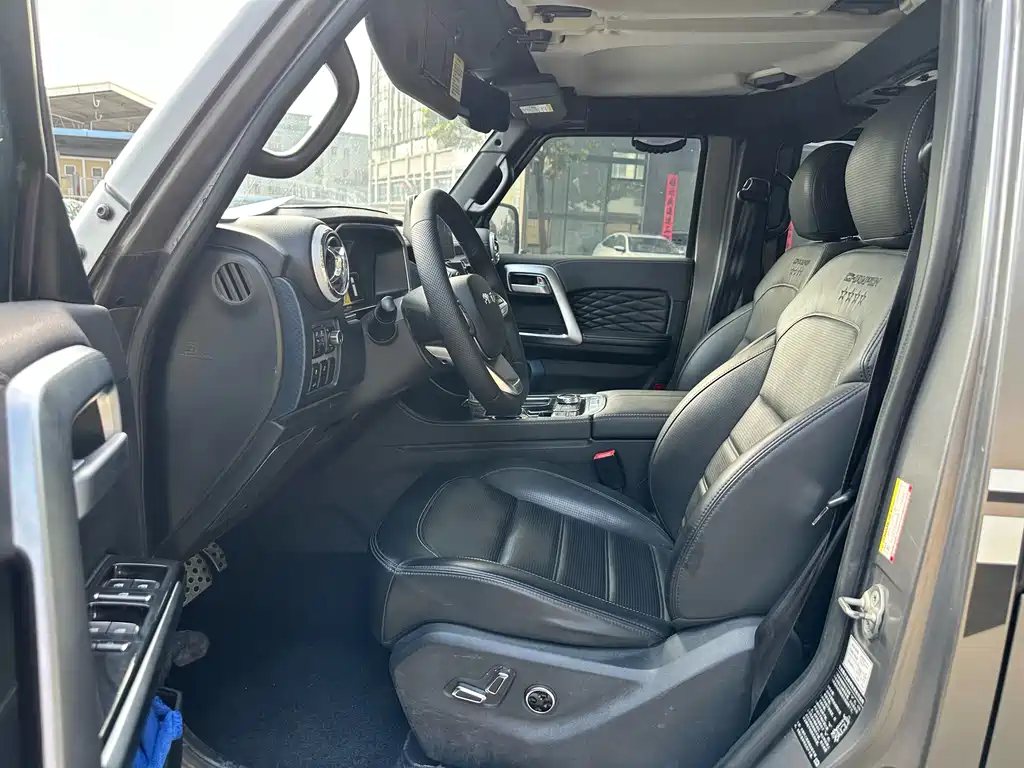 Beijing off-road BJ40 2021 2.0T automatic four-wheel drive ring tower championship version купить на сайте DeffCars