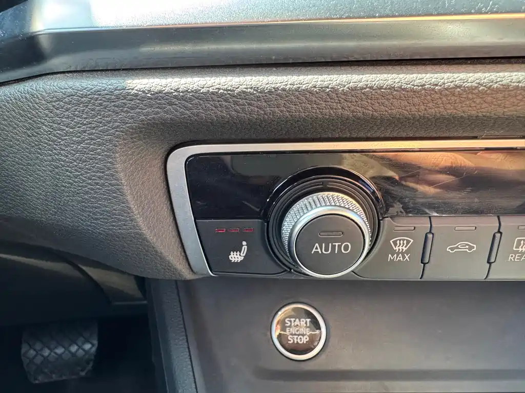 Audi Q3 2021 35 TFSI Fashionable and Dynamic купить на сайте DeffCars