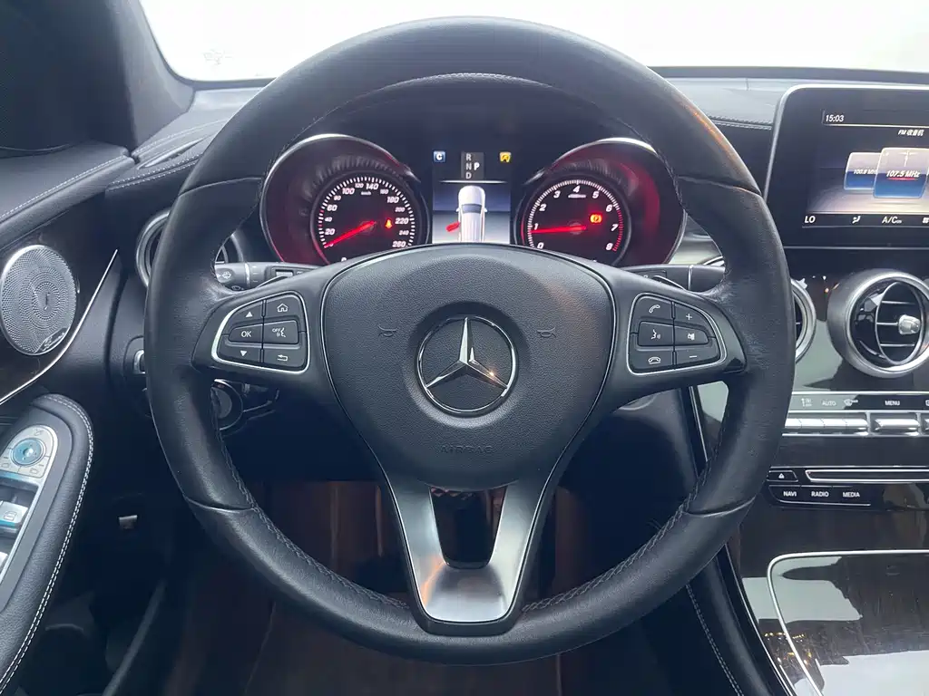 Mercedes-Benz GLC 2017 GLC 260 4MATIC luxury model купить на сайте DeffCars