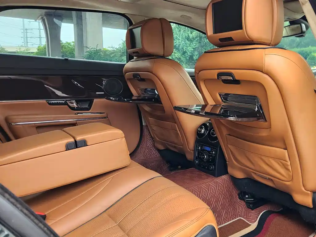 Jaguar XJ 2013 XJL 3.0 SC four-wheel drive flagship business version купить на сайте DeffCars