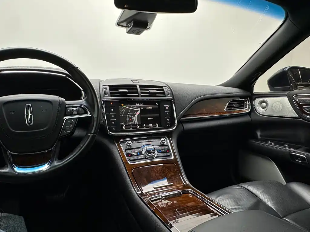 Lincoln Continental 2017 3.0T Four-wheel Drive Premium Edition купить на сайте DeffCars