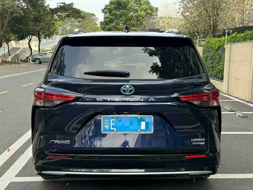 SIENNA 2021 2.5L Hybrid Premium Edition купить на сайте DeffCars