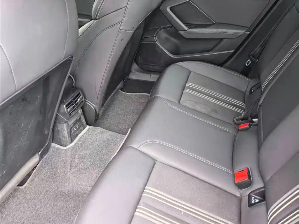 Audi A3 2024 A3L Limousine 35 TFSI Fashionable and Sporty купить на сайте DeffCars