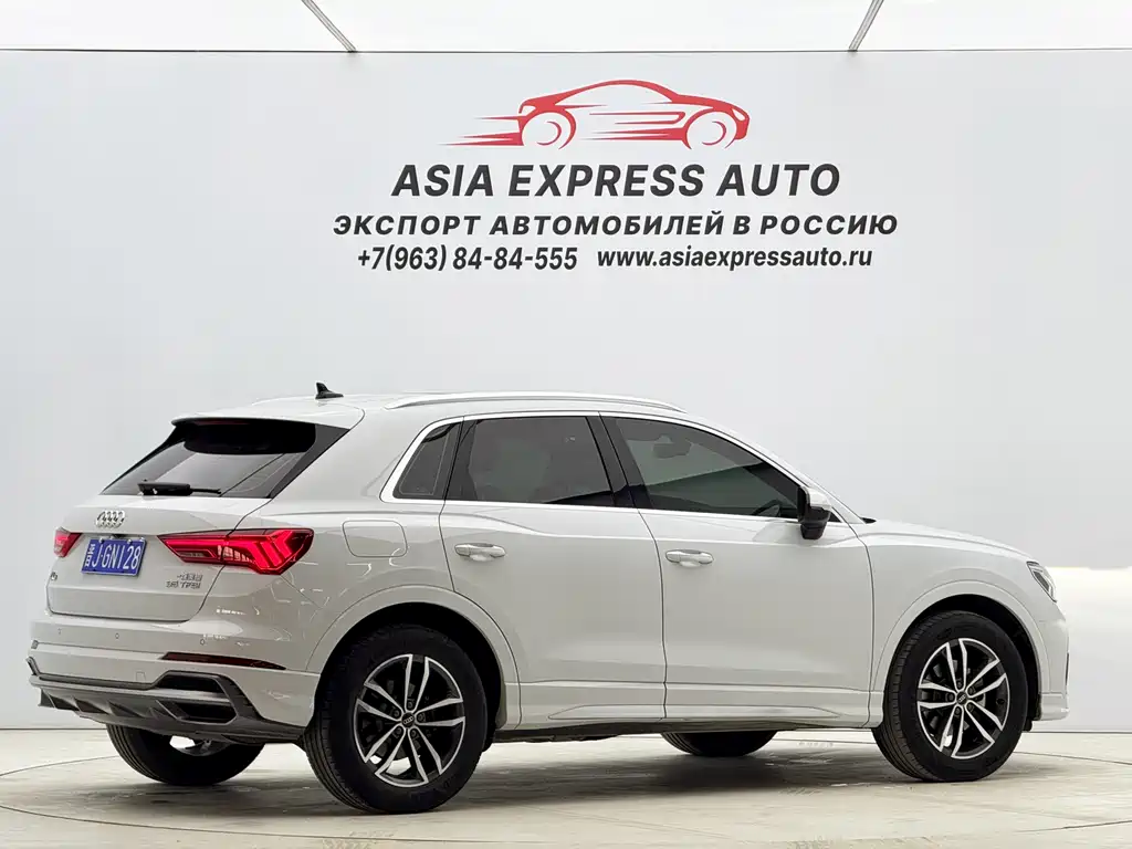 Audi Q3 2022 35 TFSI aggressive and dynamic купить на сайте DeffCars
