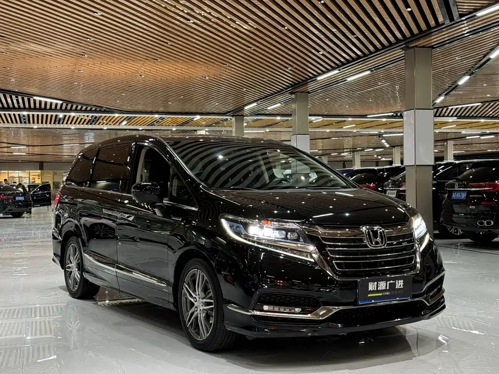Elysion 2019 2.0L Hybrid Deluxe Edition купить на сайте DeffCars