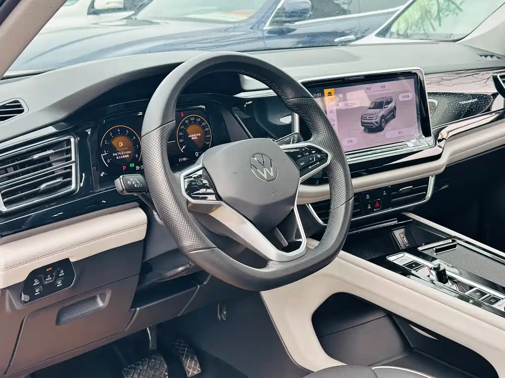 Touron 2023 380TSI four-wheel drive luxury version купить на сайте DeffCars