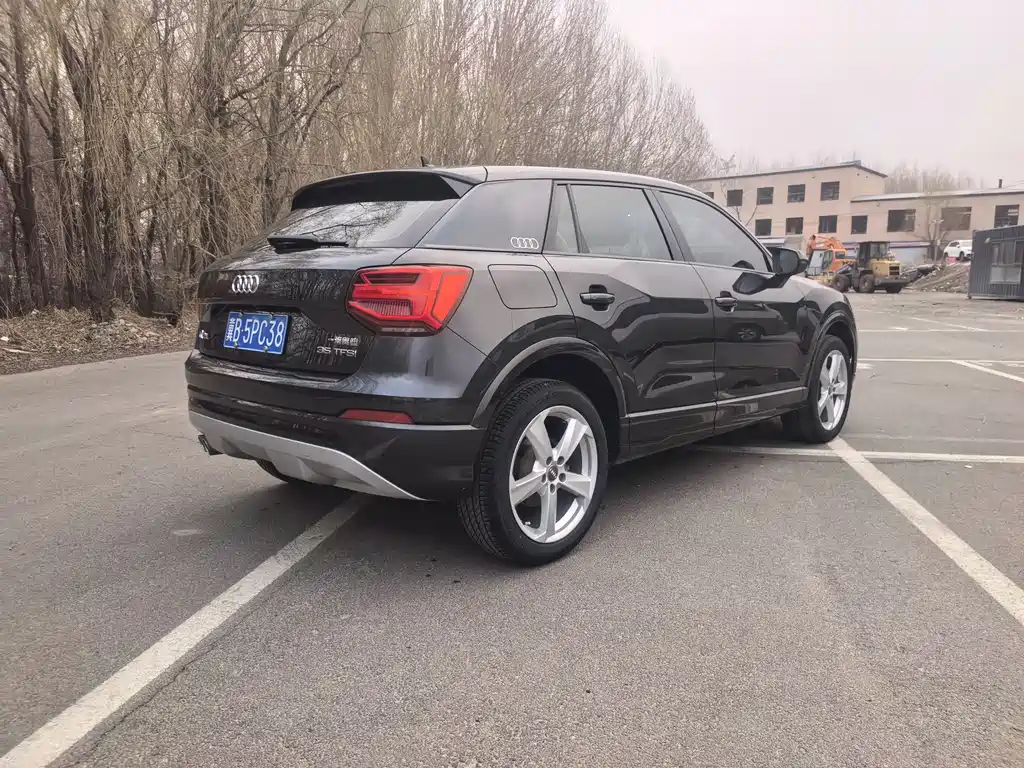 Audi Q2L 2021 35 TFSI fashionable and dynamic купить на сайте DeffCars
