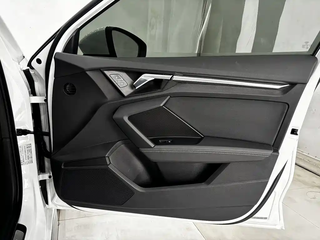 Audi A3 2021 A3L Limousine 35 TFSI Fashionable and Sporty купить на сайте DeffCars