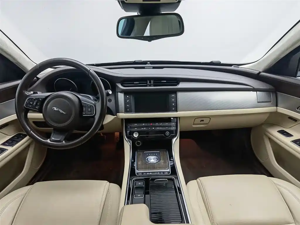 Jaguar XFL 2017 XFL 2.0T 200PS Elite Edition купить на сайте DeffCars