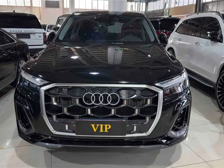 Audi Q7 2023 55 TFSI quattro S premium model купить на сайте DeffCars