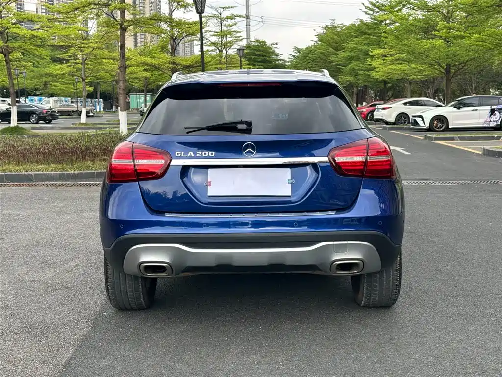 Mercedes-Benz GLA 2018 GLA 200 Fashion Model купить на сайте DeffCars