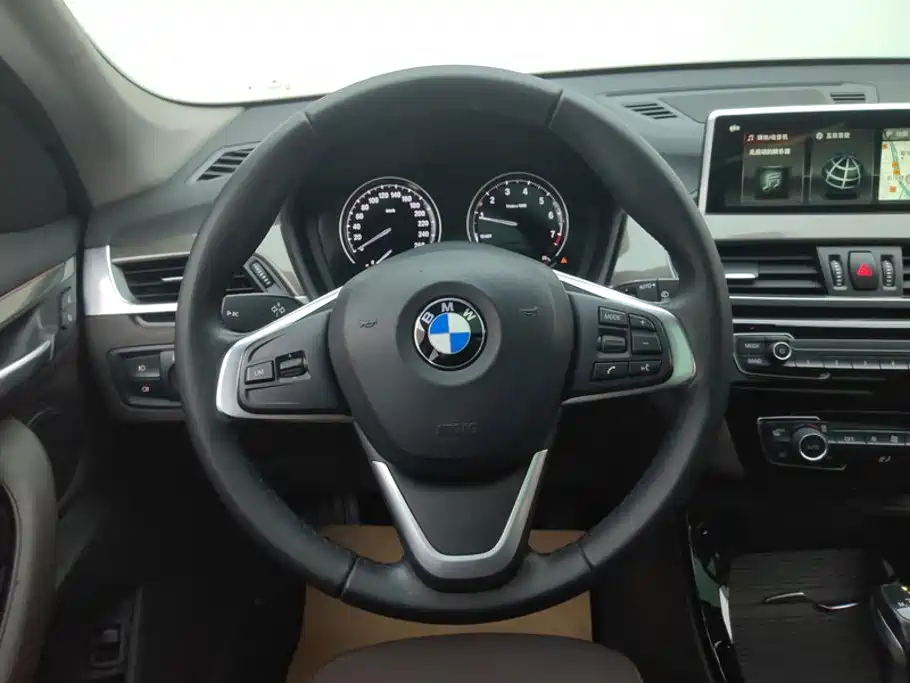 BMW X1 2019 xDrive20Li Exclusive Model купить на сайте DeffCars