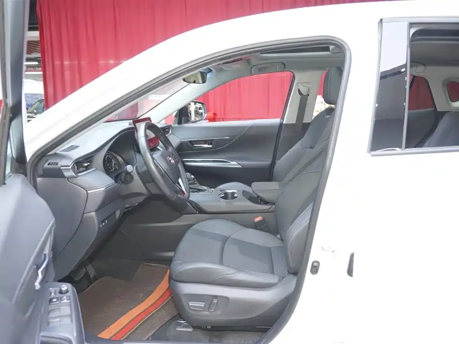 Vesa 2023 2.0L CVT two-wheel drive luxury version купить на сайте DeffCars