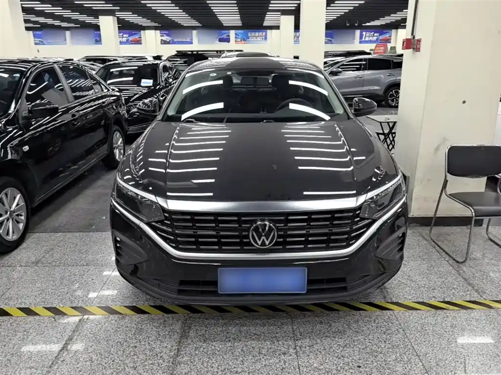 Passat 2025 Outstanding Model 280TSI Business Edition купить на сайте DeffCars