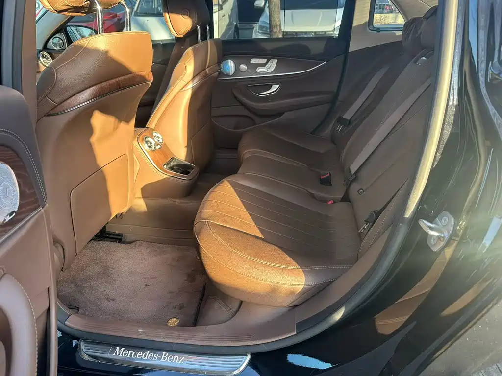 Mercedes-Benz E-Class 2022 E 300 L Luxury Model купить на сайте DeffCars