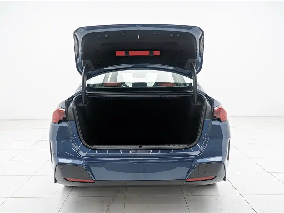 BMW 2 Series 2025 225L M Sports Night Package купить на сайте DeffCars
