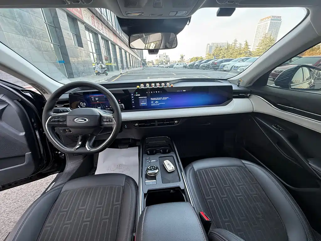 Mondeo 2023 EcoBoost 245 Luxury купить на сайте DeffCars