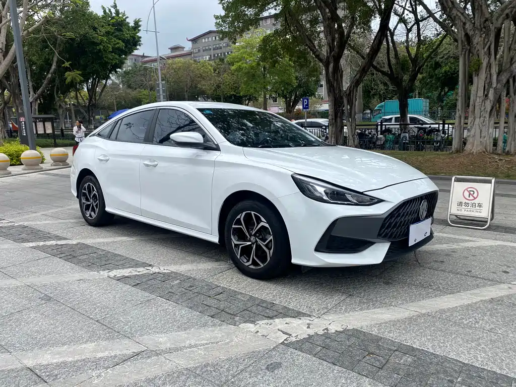 MG5 2022 180DVVT CVT Youth Deluxe Edition купить на сайте DeffCars