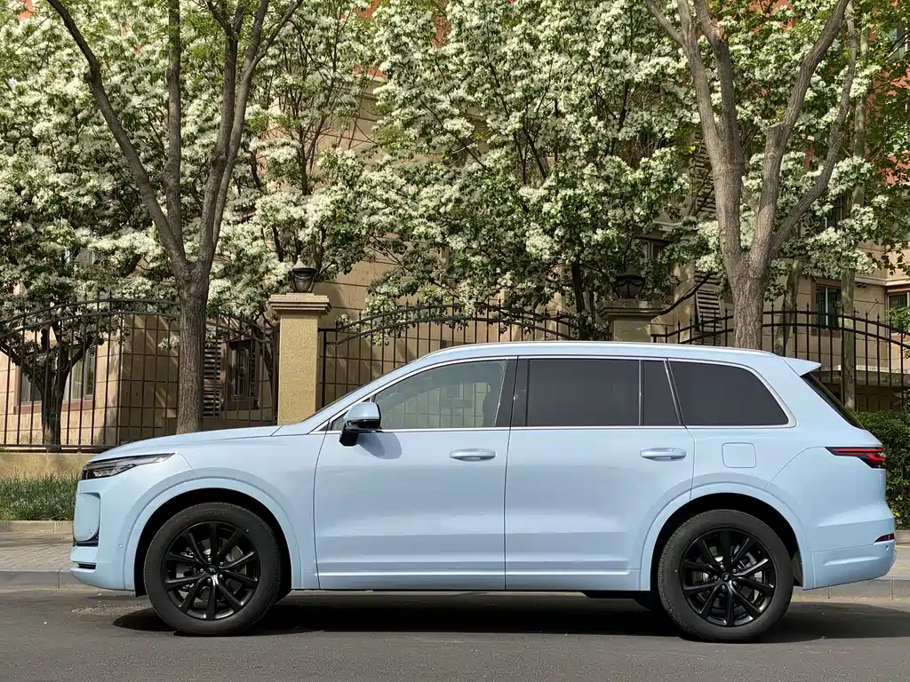 Ideal ONE 2020 extended range 6-seater version купить на сайте DeffCars
