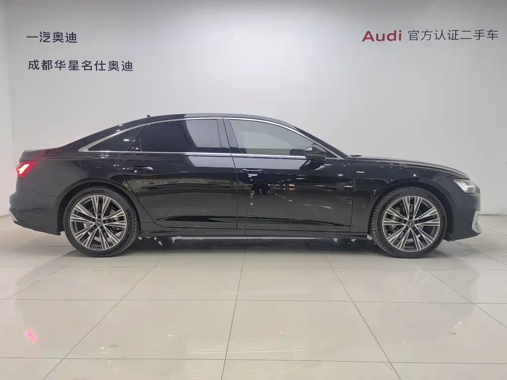 Audi A6L 2025 45 TFSI quattro exclusive dynamic model купить на сайте DeffCars