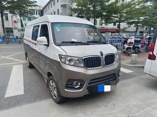 New Hiace X30L 2019 1.5L Van Fortune Edition National VI SWC15M купить на сайте DeffCars