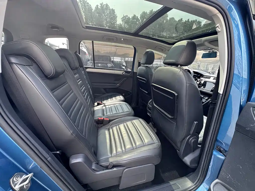 Touran 2018 Touran L 280TSI DSG Extended Edition 7 seats National V купить на сайте DeffCars