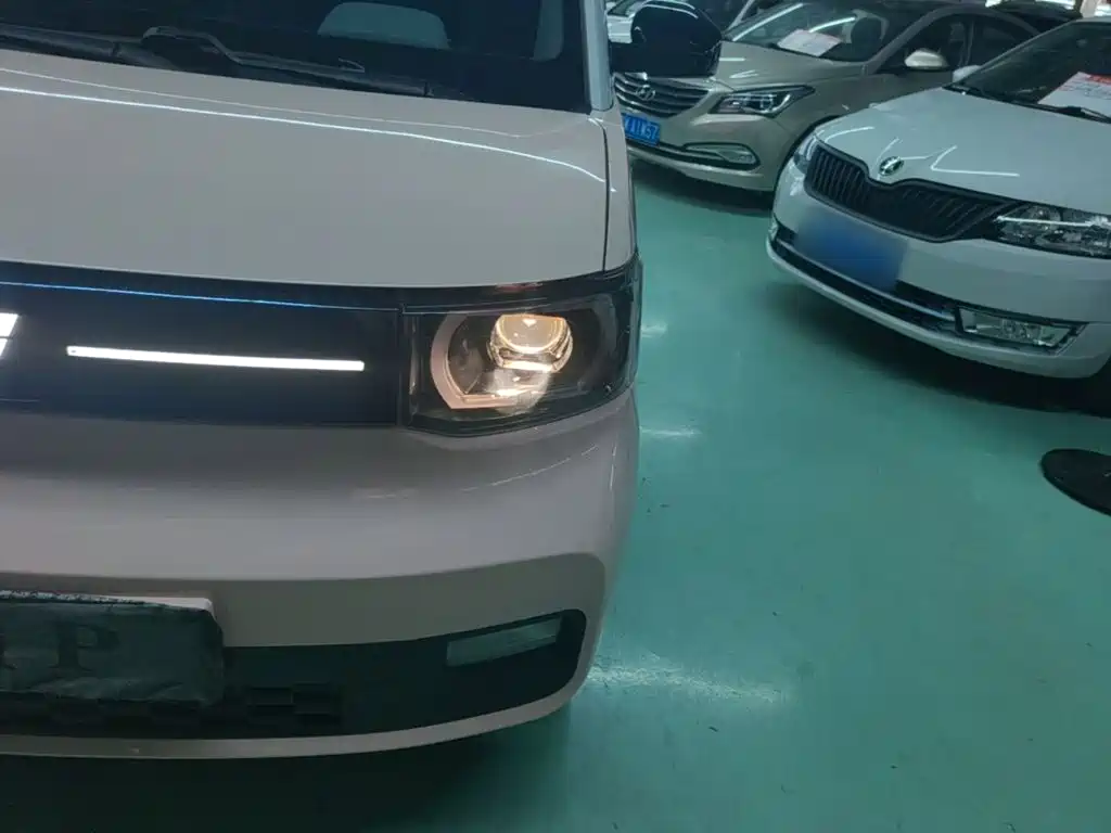 Hongguang MINIEV 2022 Macaron Premium Lithium Iron Phosphate купить на сайте DeffCars
