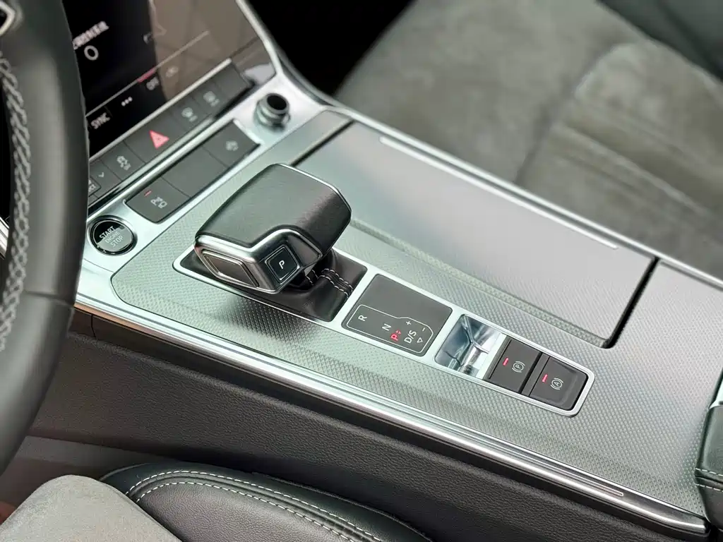 Audi A6L 2022 40 TFSI luxury and dynamic model купить на сайте DeffCars