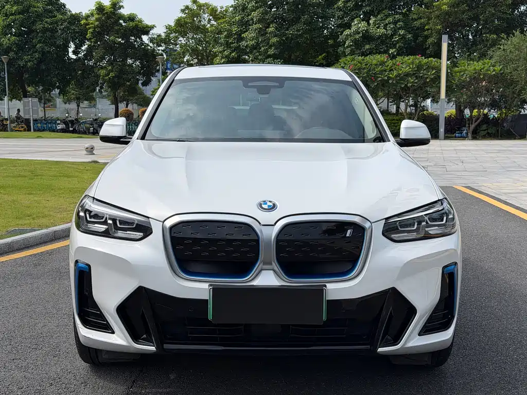 BMW iX3 2022 leading model купить на сайте DeffCars