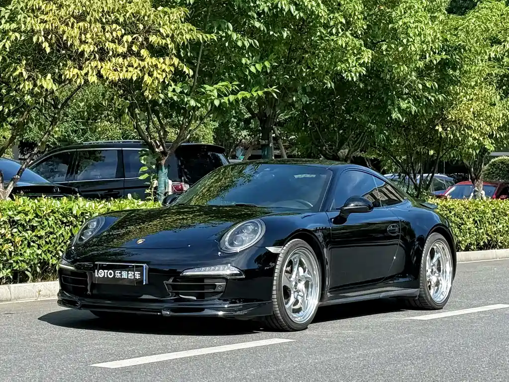 Porsche 911 2015 Carrera 4 3.4L Style Edition купить на сайте DeffCars
