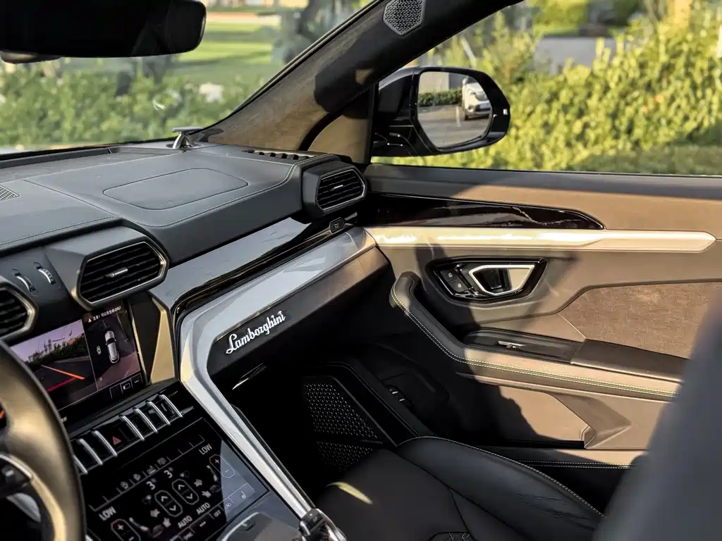 Urus 2018 4.0T V8 купить на сайте DeffCars