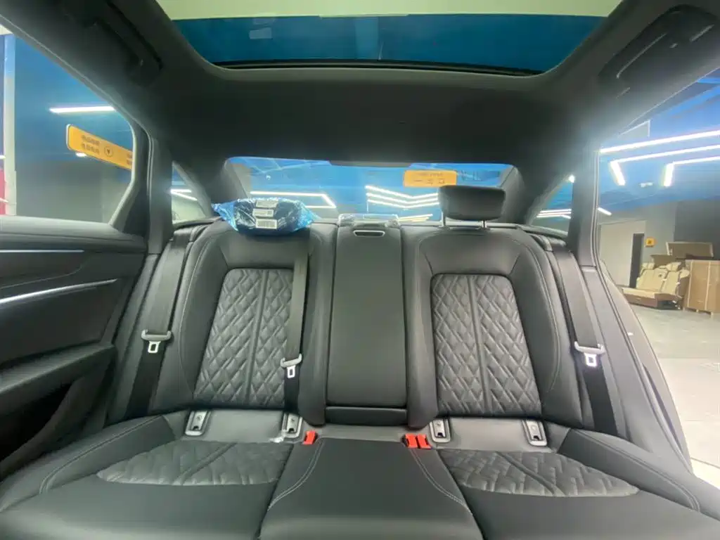 Audi A6L 2026 45 TFSI quattro premium dynamic model купить на сайте DeffCars