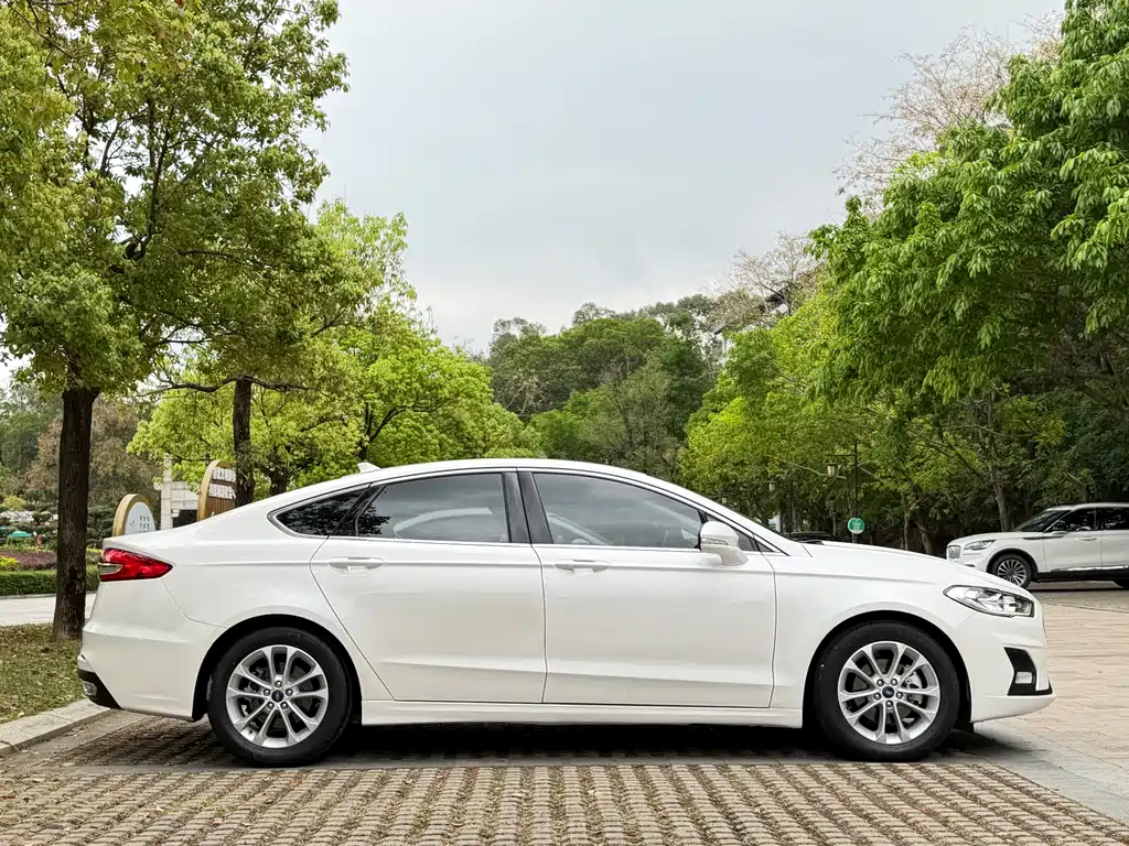 Mondeo 2020 EcoBoost 180 Luxury купить на сайте DeffCars