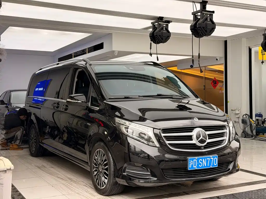 Mercedes-Benz V-Class 2018 V 260 L Premium Extended Edition National VI купить на сайте DeffCars