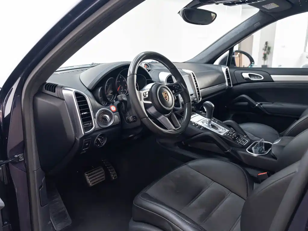 Cayenne 2016 Cayenne GTS 3.6T купить на сайте DeffCars