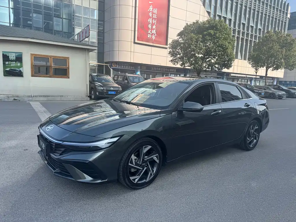 Elantra 2023 1.5L CVT LUX Premium Edition купить на сайте DeffCars