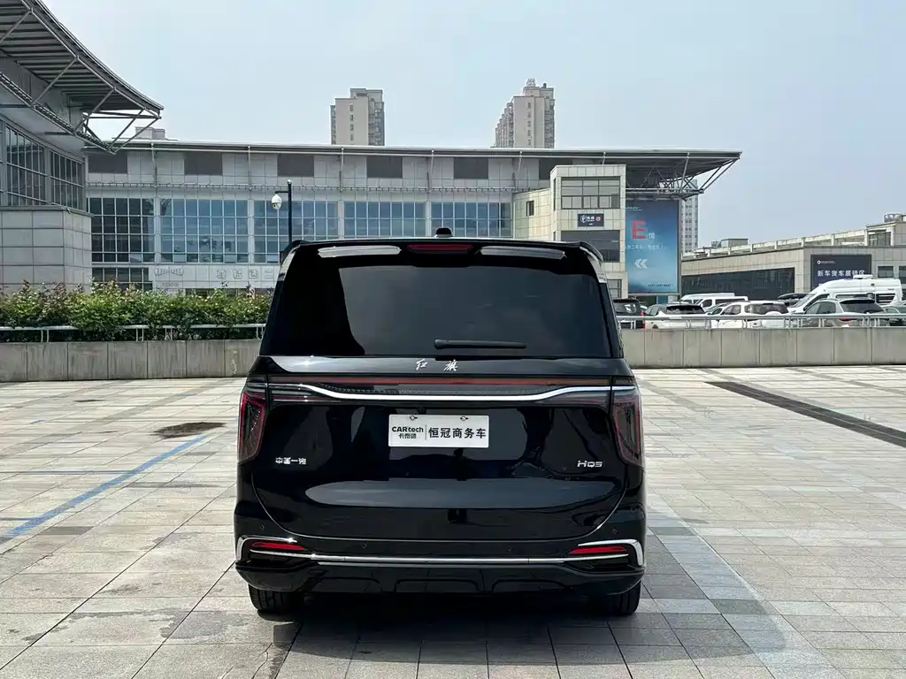 Hongqi HQ9 2023 2.0T Zhilian Flagship Edition купить на сайте DeffCars