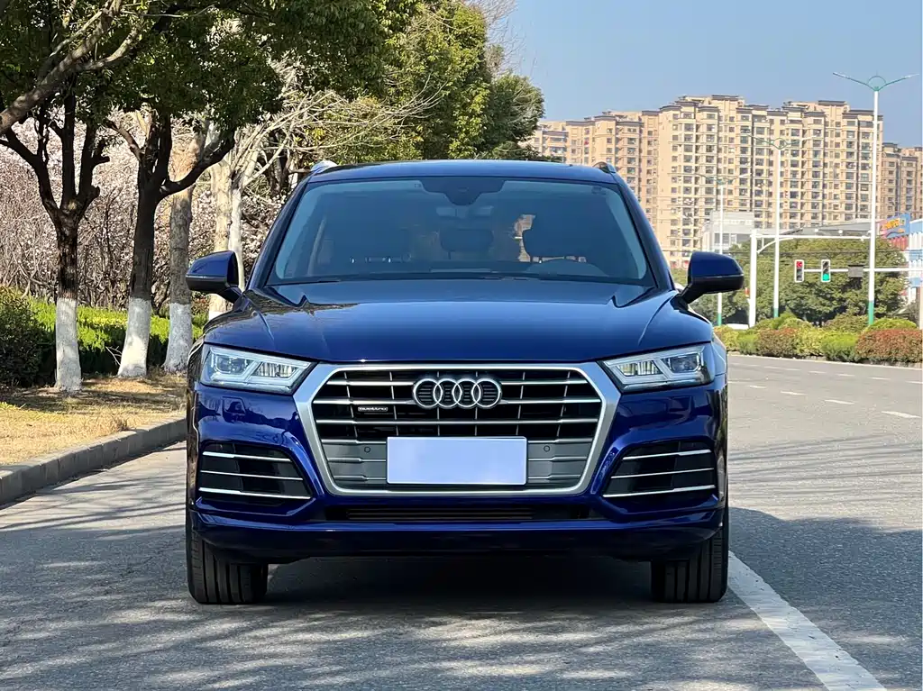 Audi Q5L 2018 45 TFSI Exclusive Fashion Type National V купить на сайте DeffCars