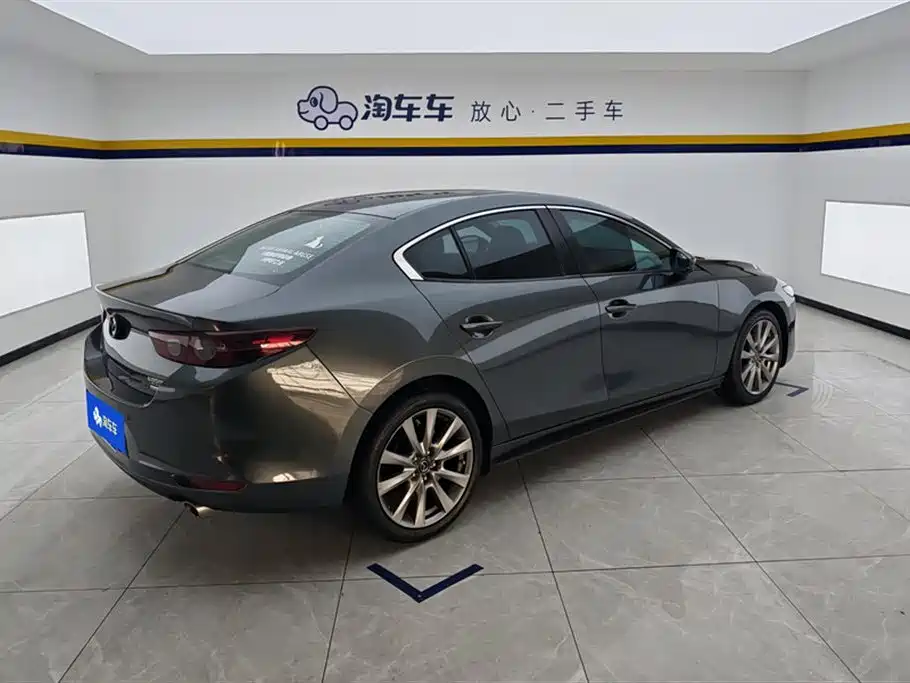 Mazda3 Angkesela 2020 2.0L Automatic Premium Edition купить на сайте DeffCars