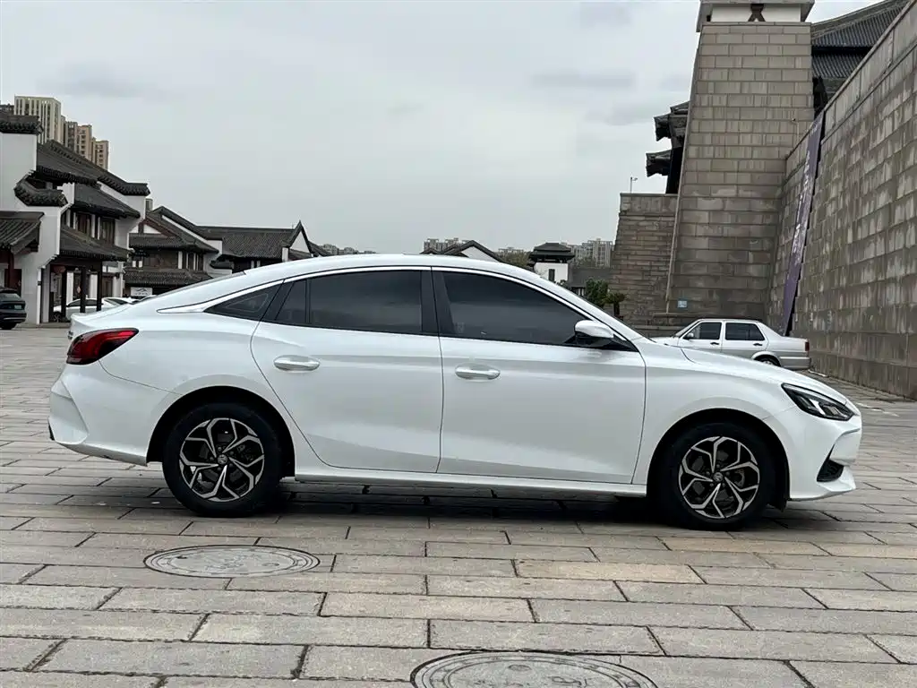 MG5 2021 180DVVT CVT Youth Fashion Edition купить на сайте DeffCars