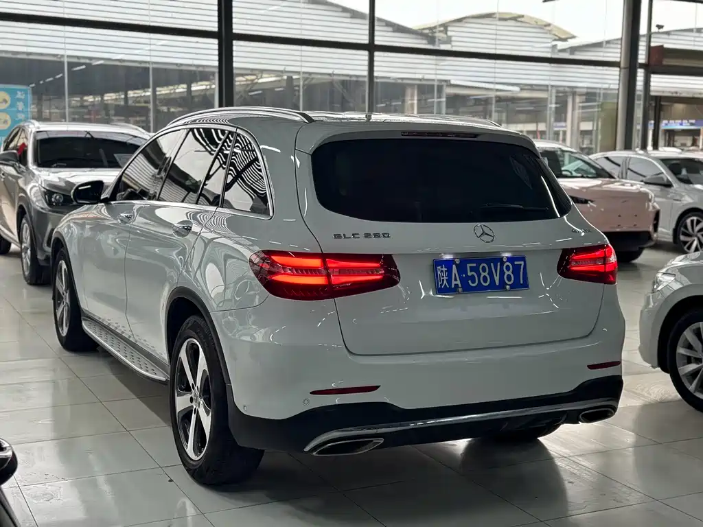 Mercedes-Benz GLC 2017 GLC 260 4MATIC luxury model купить на сайте DeffCars